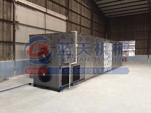 云南空氣能熱泵烘干機安裝現(xiàn)場